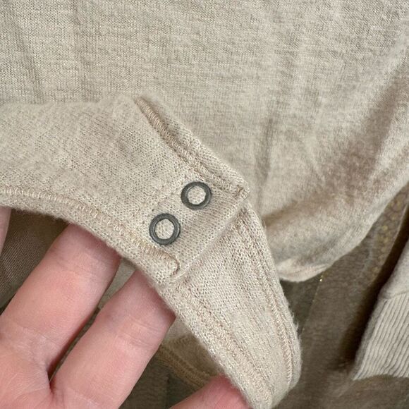 Abercrombie & Fitch Soft Cozy Tie Front Cream Long Sleeve Bodysuit M NWT - Picture 5 of 9